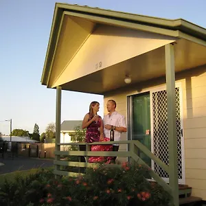 Guest house Peppertree Cabins, Kingaroy